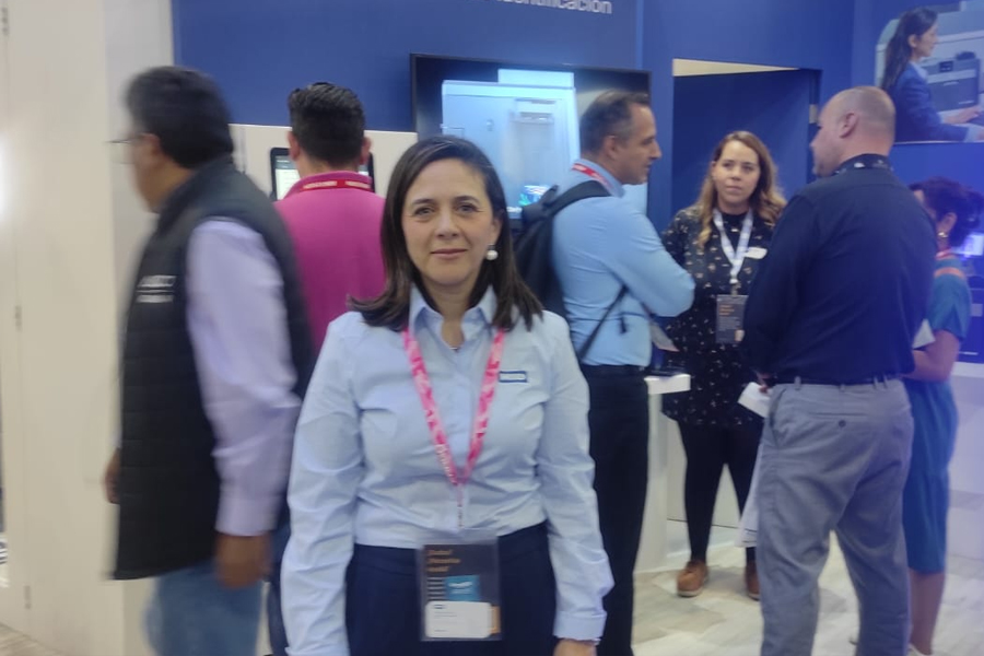 Tatiana Bolívar, directora regional de ventas para la división de impresoras de tarjetas plásticas en HID América Latina